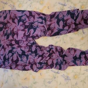 LULAROE MEDUSA LEGGINGS TALL & CURVY FIT